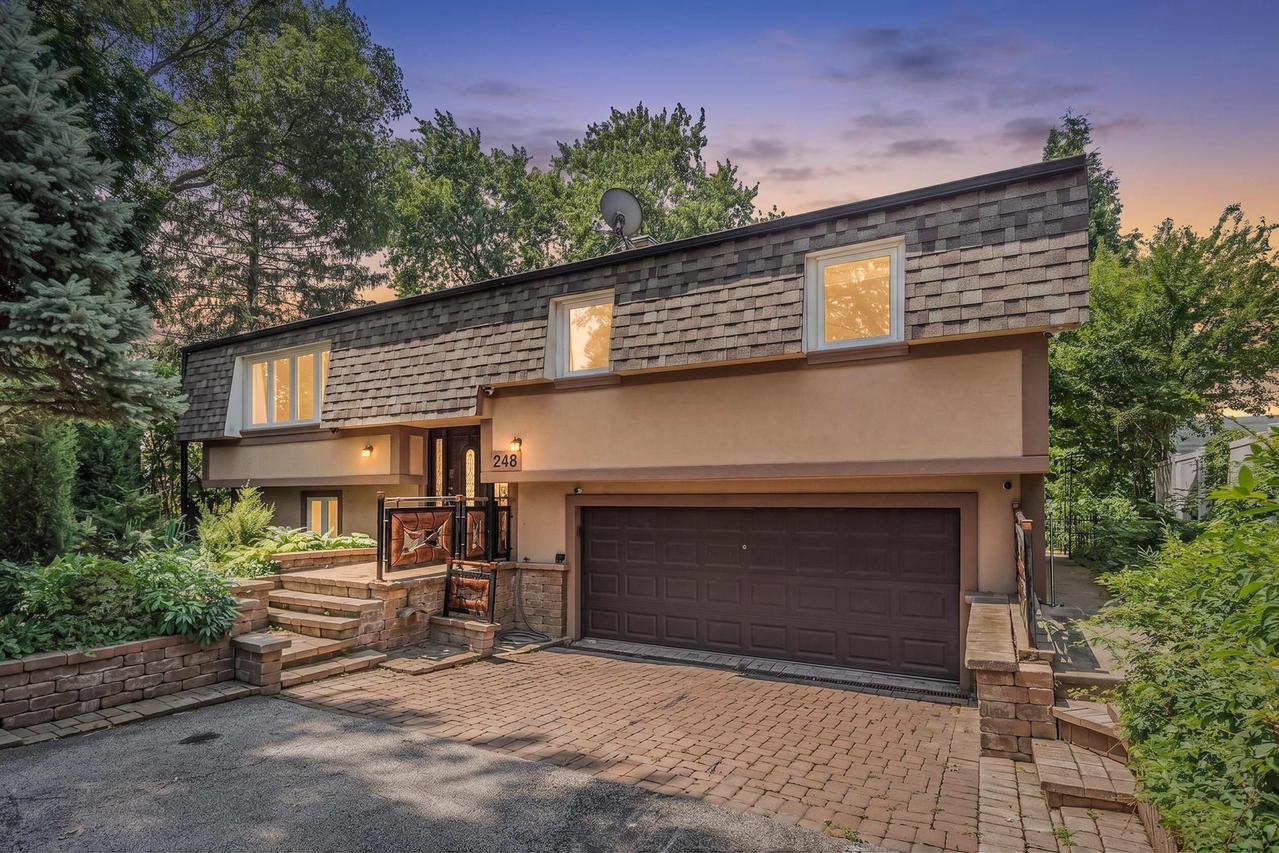 248 Spruce Ave., Bensenville, IL 60106