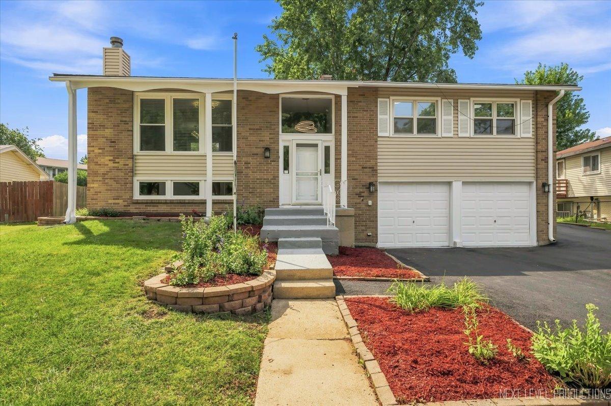 539 Hampshire Ln., Bolingbrook, IL 60440