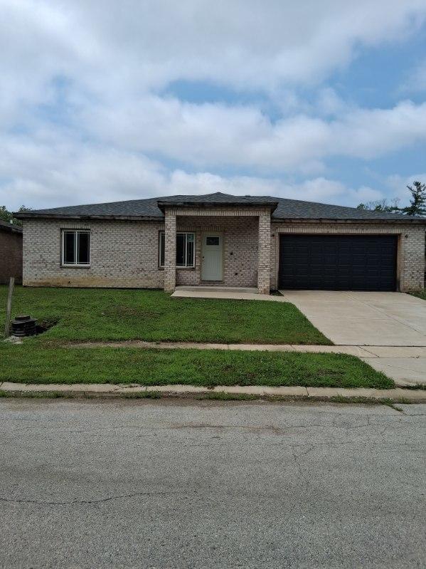 13942 S Reeves Rd., Robbins, IL 60472