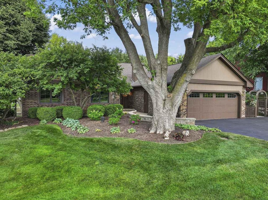 3408 James Way, Johnsburg, IL 60051