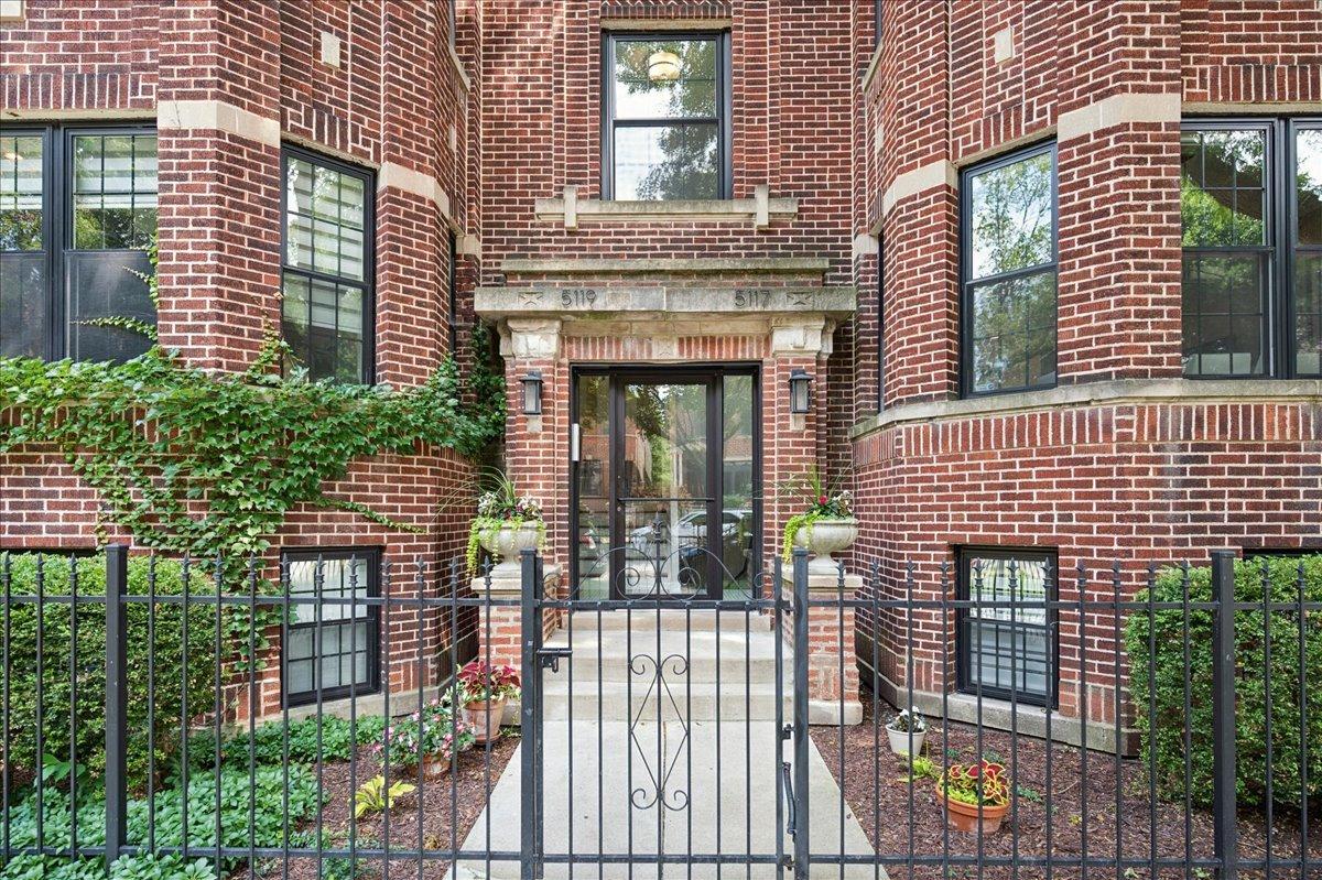 5117 N Winchester Ave. #1S, Chicago, IL 60640