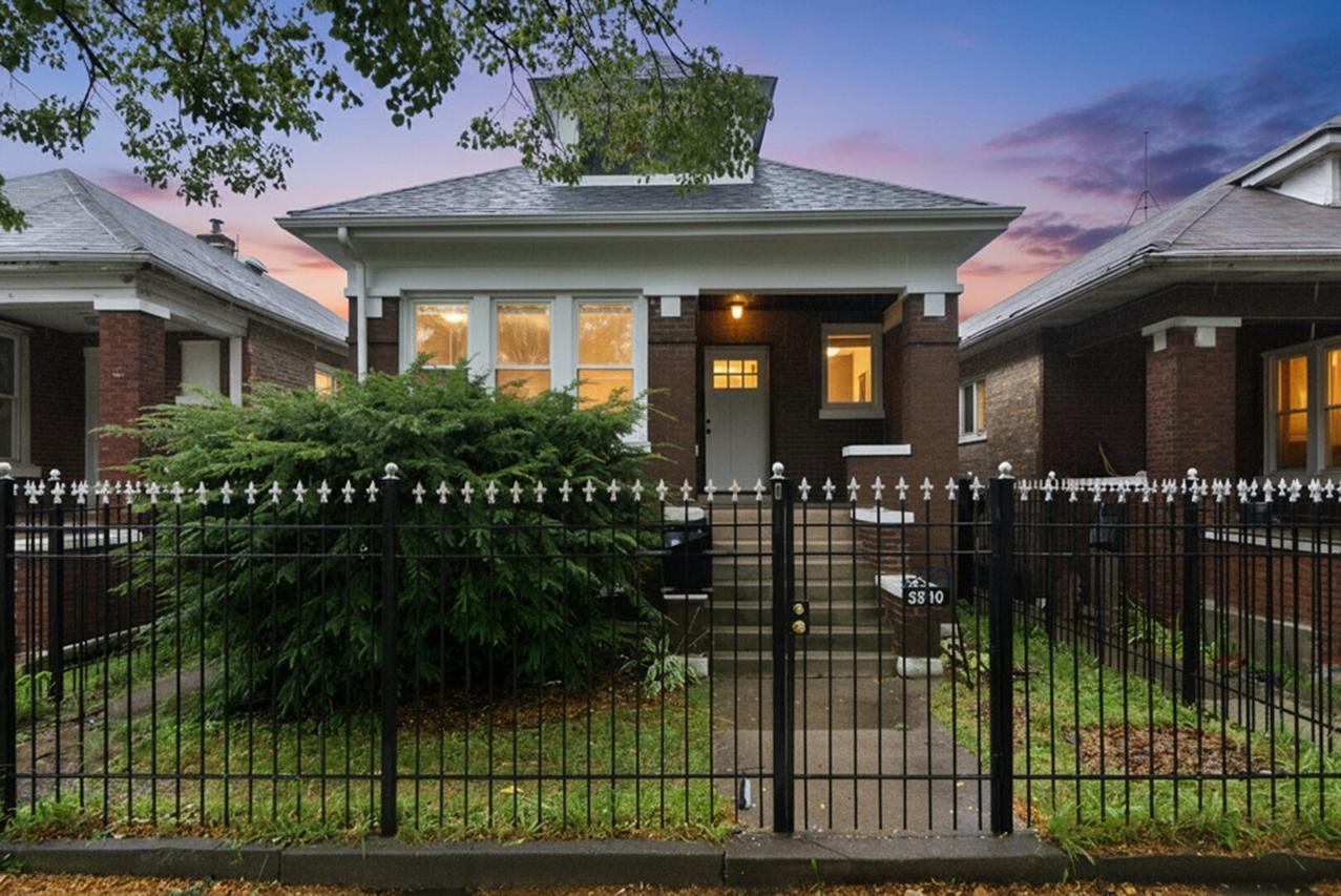 5840 S Artesian Ave., Chicago, IL 60629