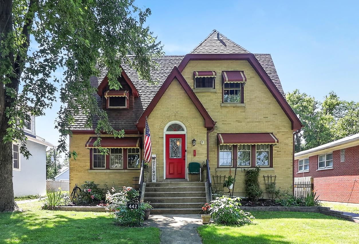 442 S Cornell Ave., Villa Park, IL 60181