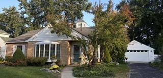 350 Ridgewood Ave., Glen Ellyn, IL 60137