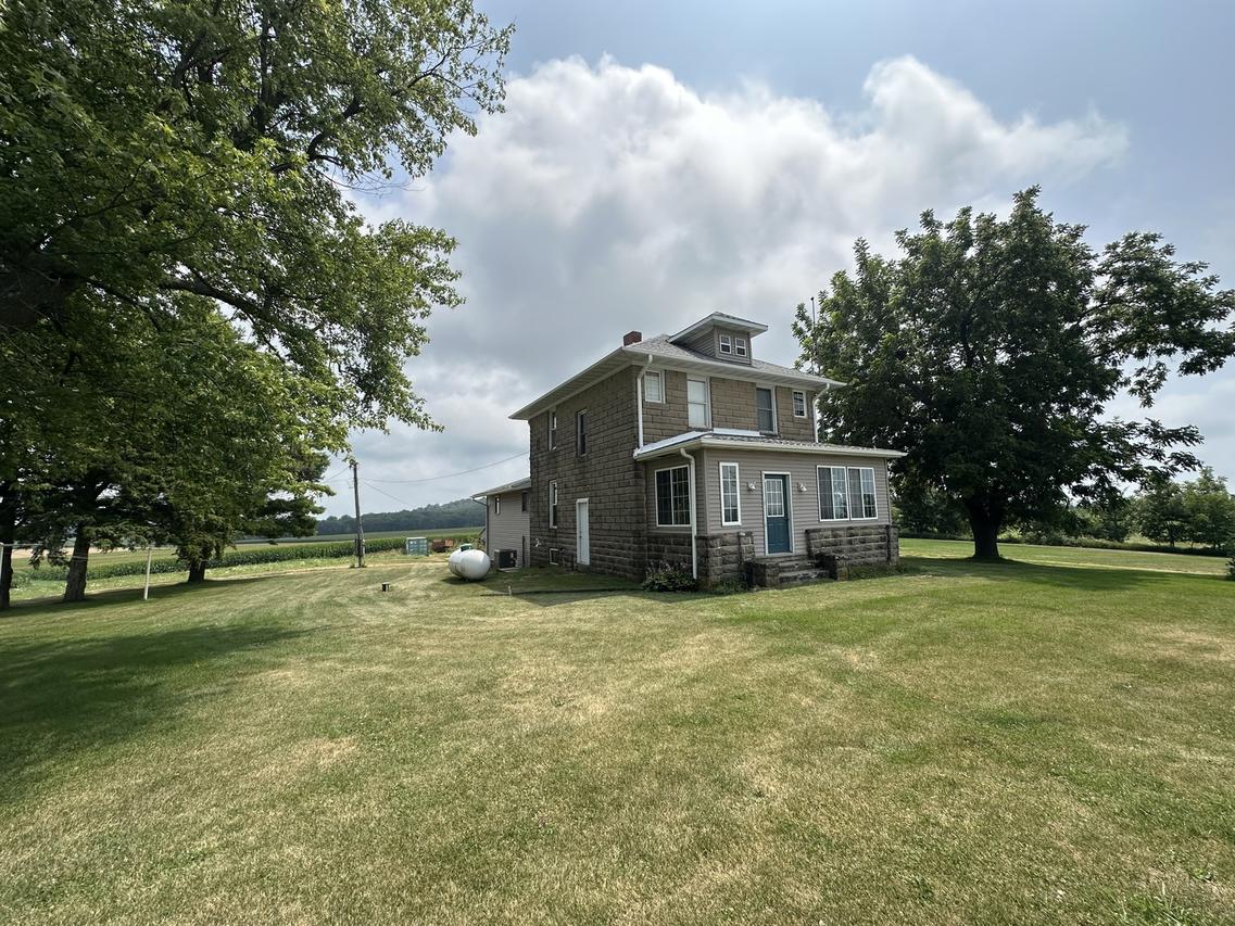 2733 S Curtiss Rd., Stockton, IL 61085
