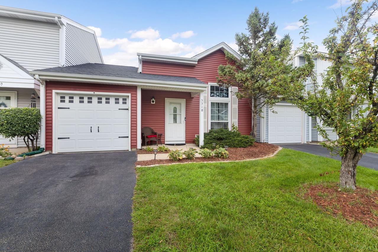 3318 Southport Dr., Island Lake, IL 60042