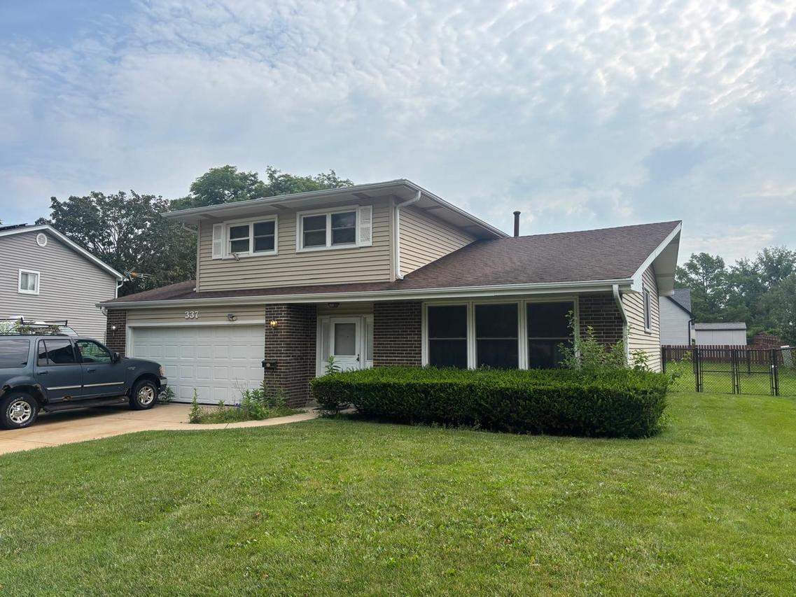 337 Hazel Dr., Schaumburg, IL 60193