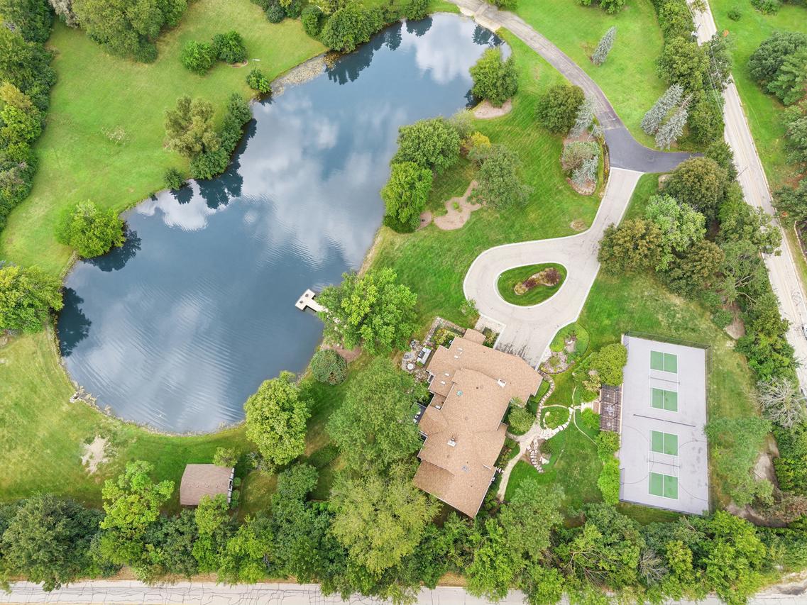 10S370 Madison St., Burr Ridge, IL 60527