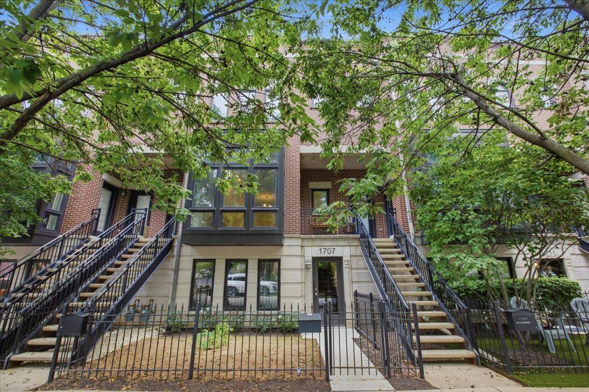 1707 W George St. #60, Chicago, IL 60657