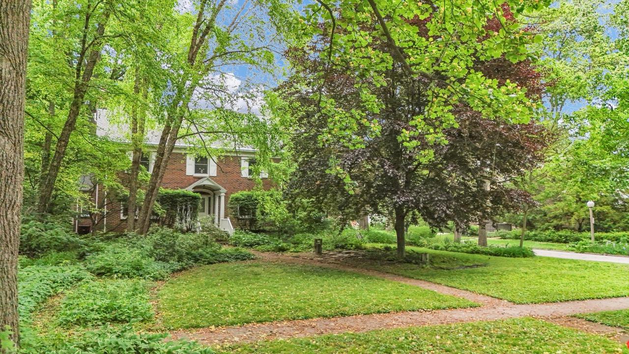 402 W Pennsylvania Ave., Urbana, IL 61801