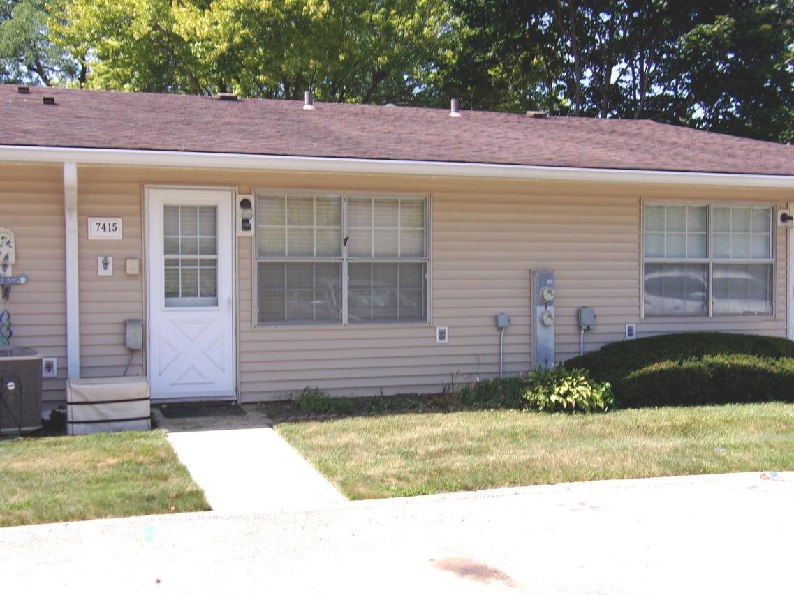 7415 Chevy Chase Ct. #3, Fox Lake, IL 60020