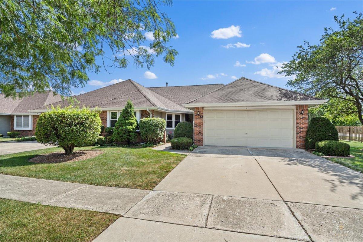 1 Fallcreek Cir., Montgomery, IL 60538