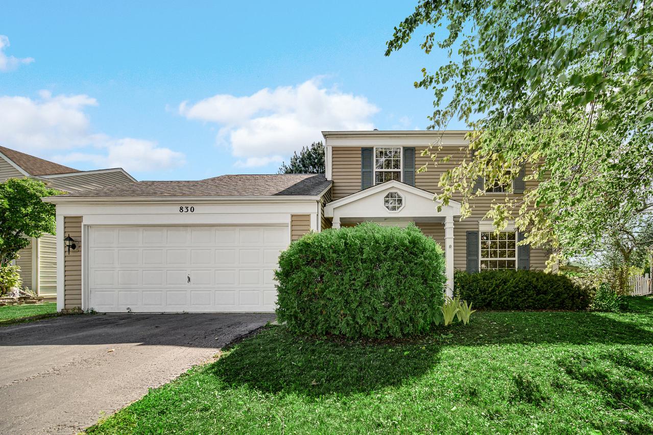 830 Indian Wells Cir., Elgin, IL 60123