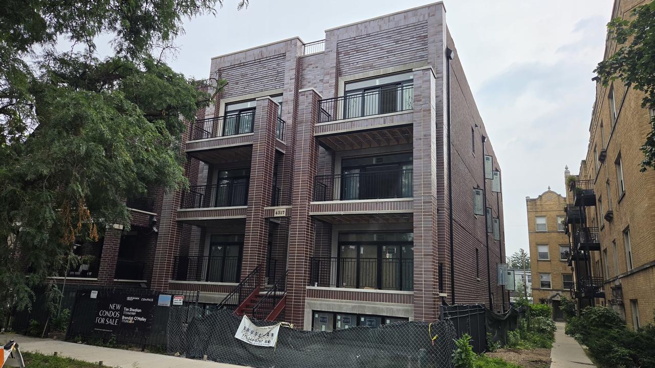 4317 N Paulina St. #101, Chicago, IL 60613