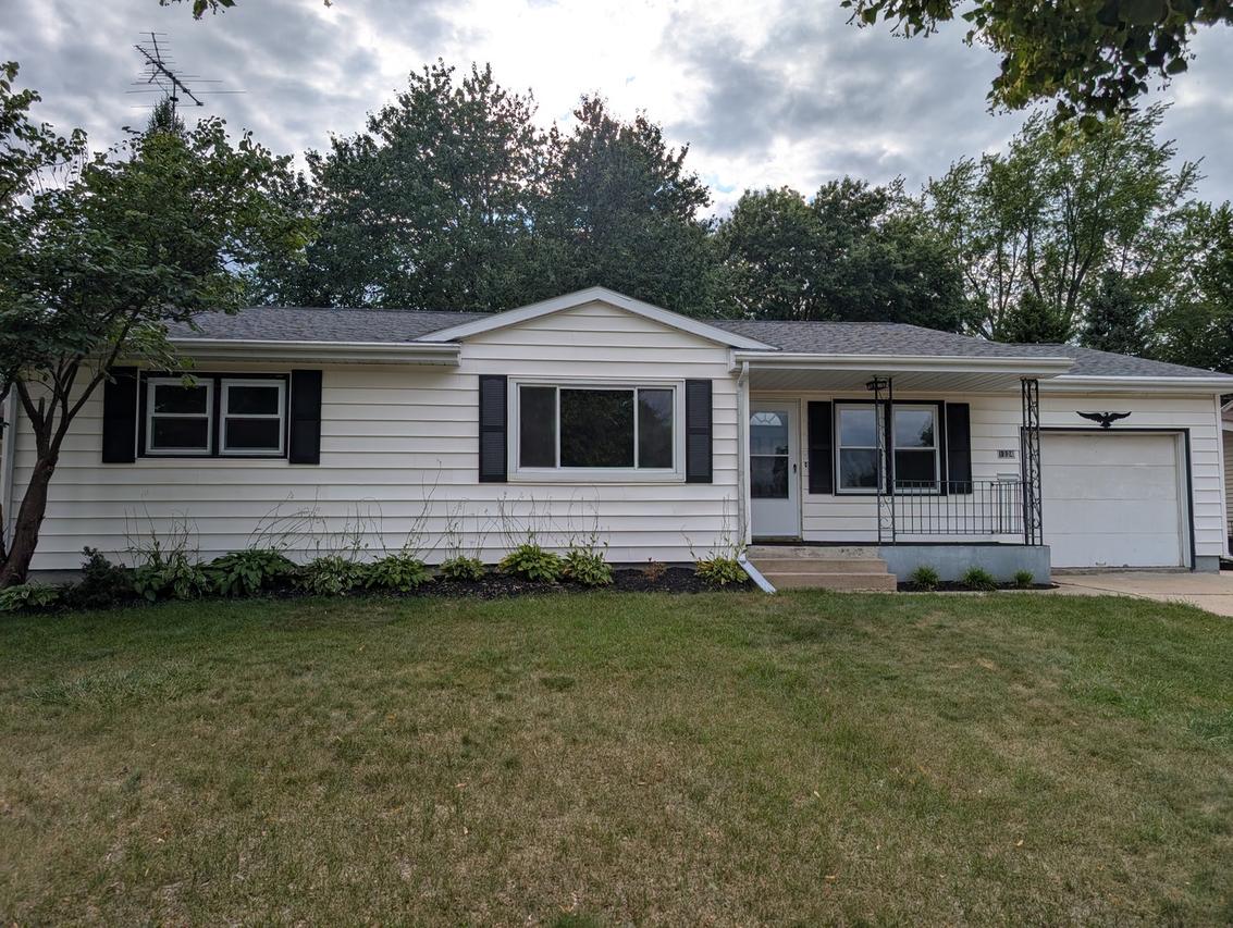 1324 Empire Ct., Freeport, IL 61032