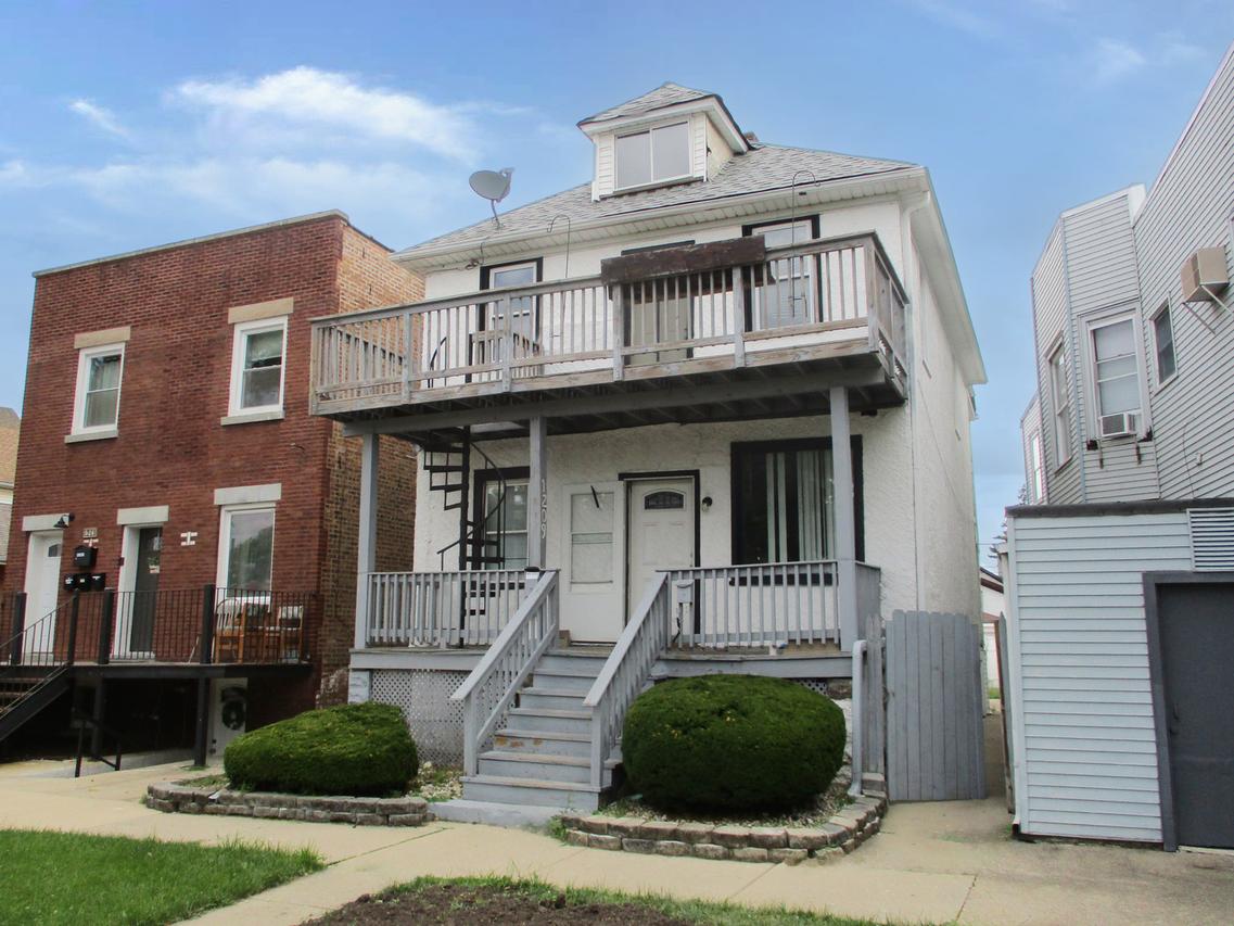 1209 N 22nd Ave., Melrose Park, IL 60160