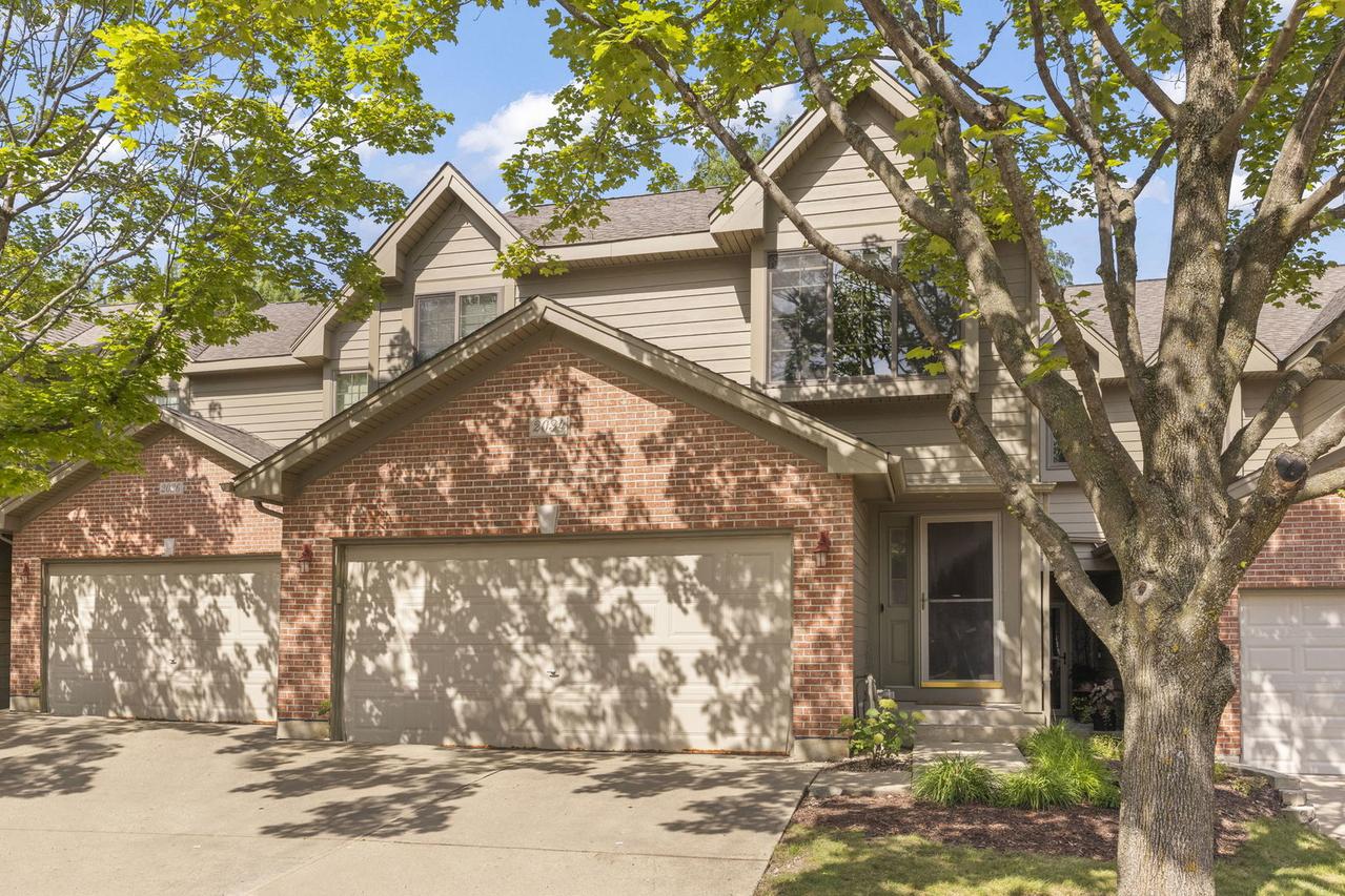 2034 Jeffrey Ct., Elgin, IL 60123