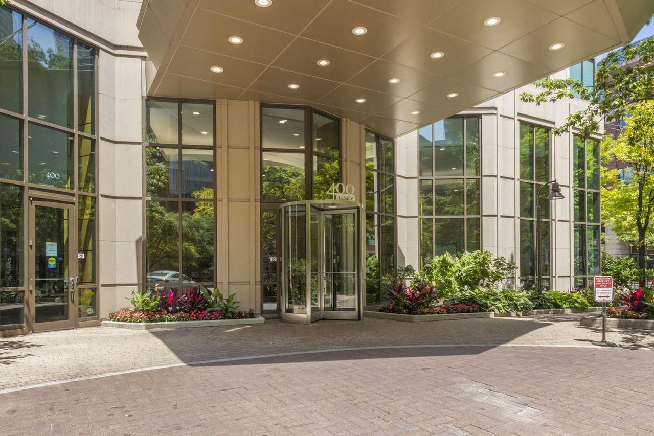 400 N La Salle Dr. #1309, Chicago, IL 60654