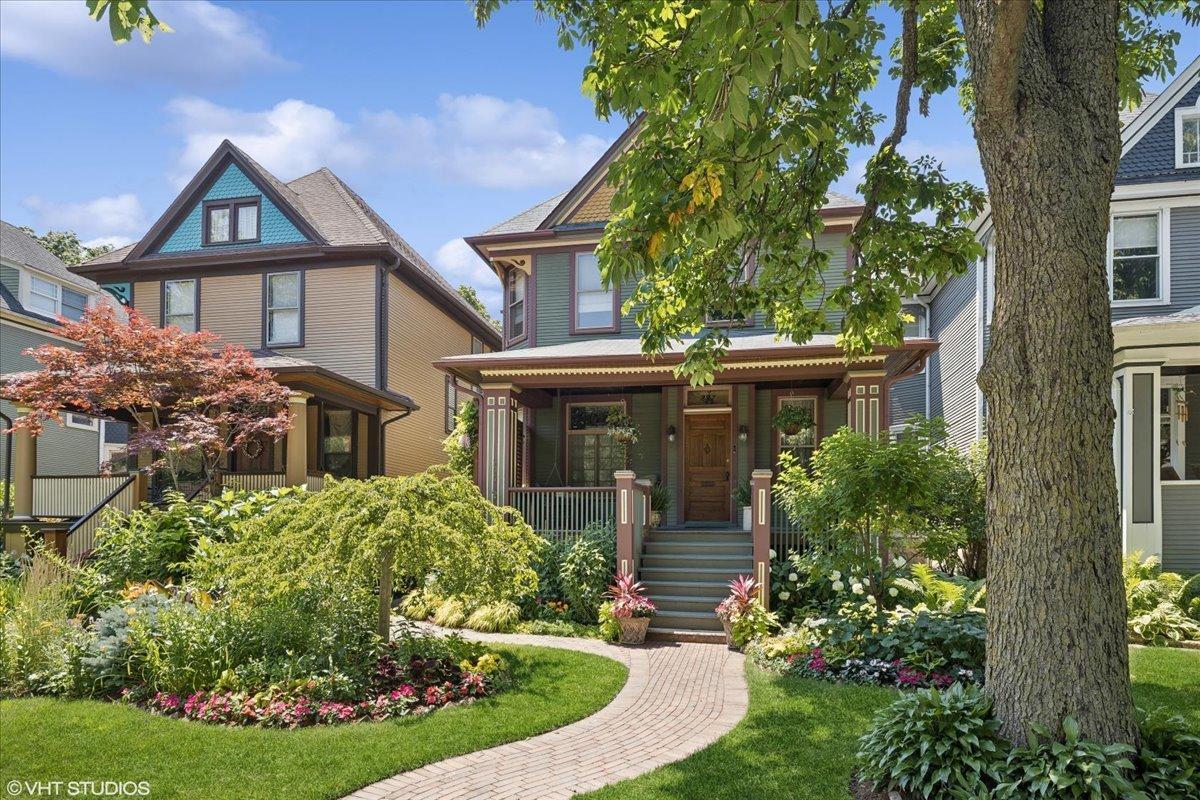 227 S Euclid Ave., Oak Park, IL 60302