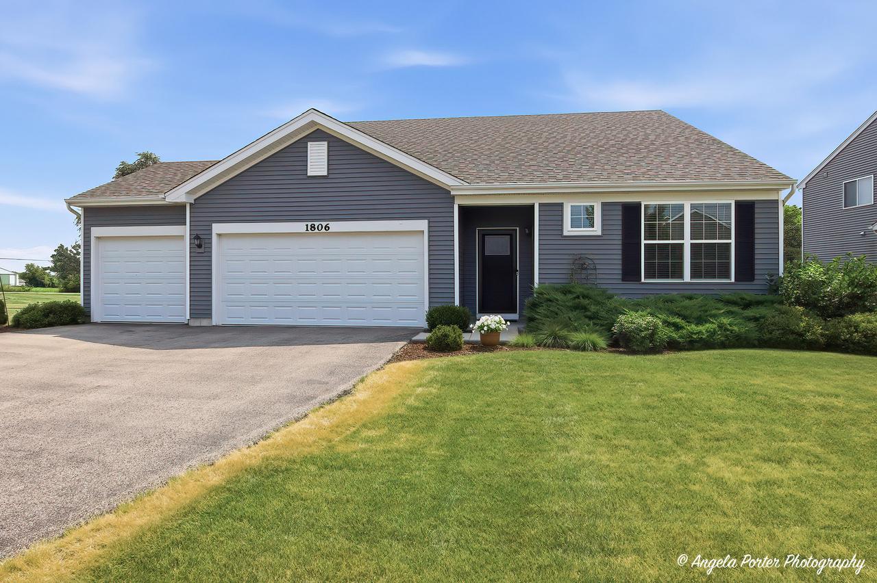 1806 Doolin Ave., Mchenry, IL 60050