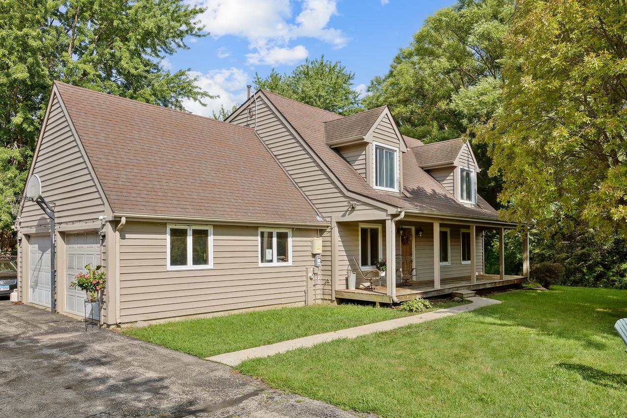 0N555 Pondview Ct., Maple Park, IL 60151
