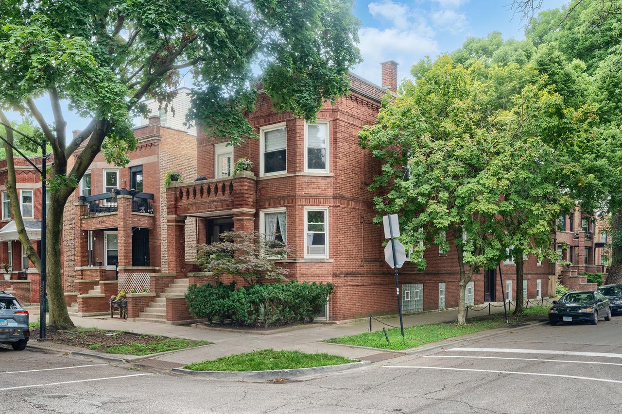 1056 N Leavitt St. #GR, Chicago, IL 60622