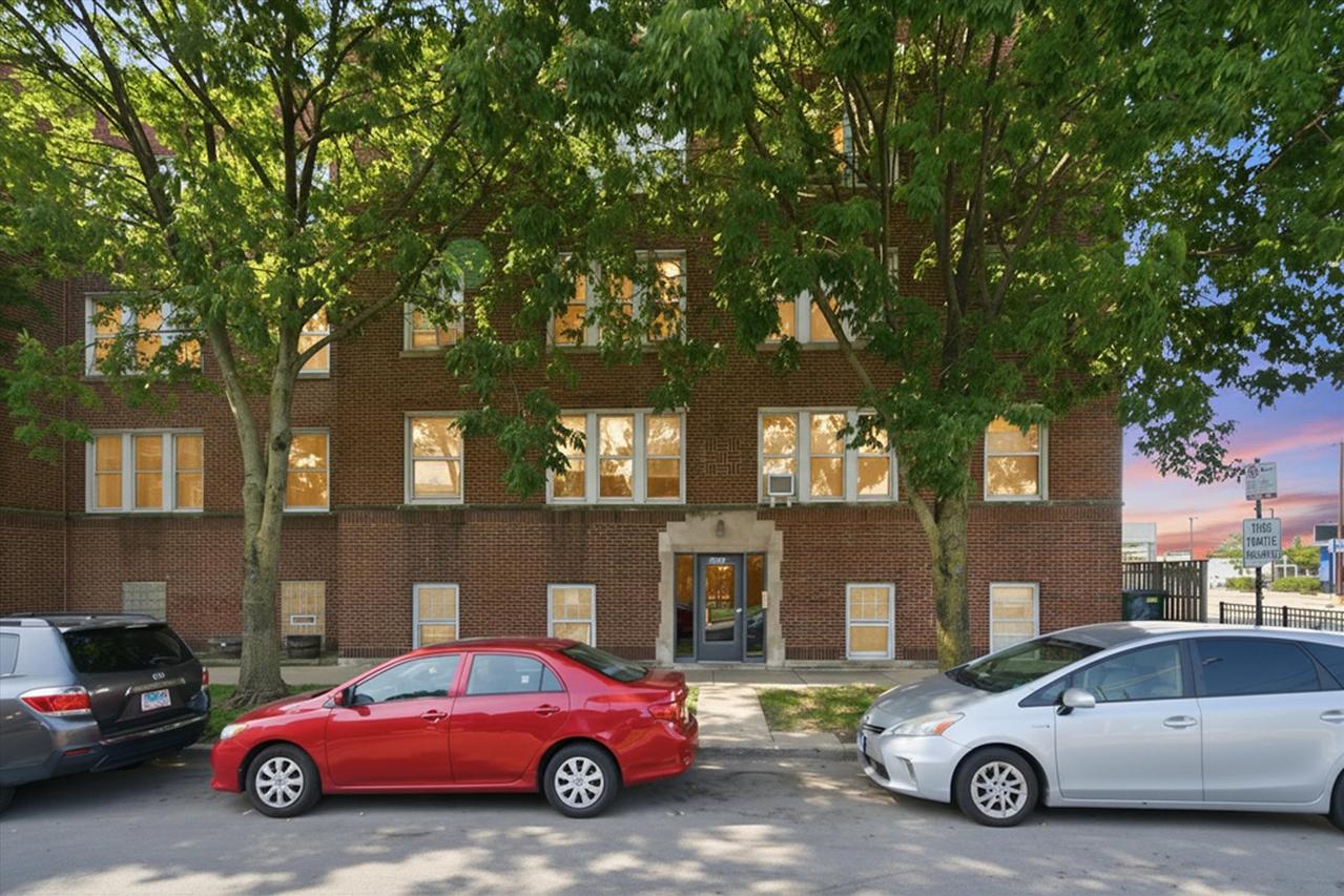 2345 W Glenlake Ave. #3, Chicago, IL 60659
