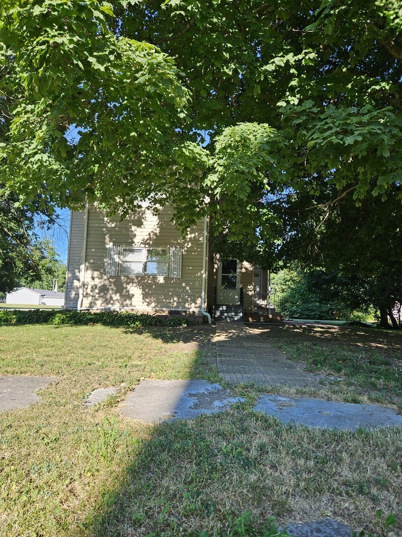 105 N 7th St., Cornell, IL 61319