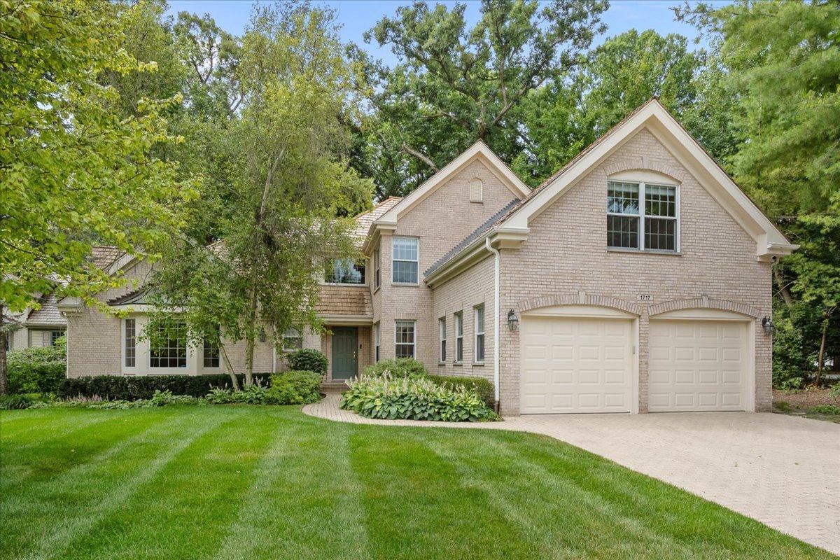 1717 Marquette Ct., Lake Forest, IL 60045