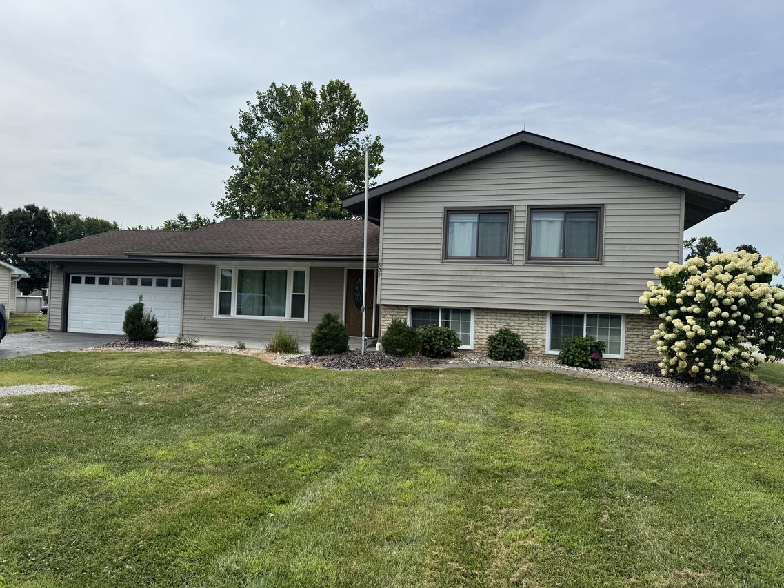 507 W Jefferson Ave., Patoka, IL 62875