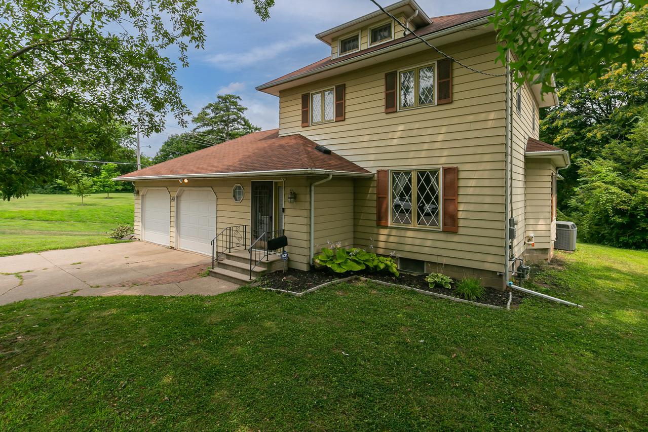 1105 11th Ave., Moline, IL 61265