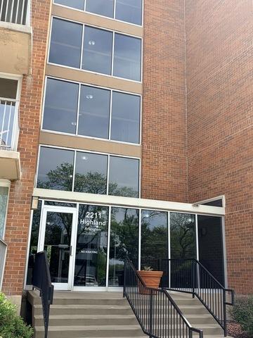 2211 S Highland Ave. #6D, Lombard, IL 60148