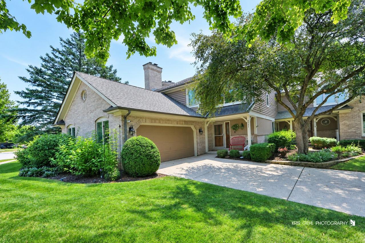 2727 Downing Ct., Aurora, IL 60502