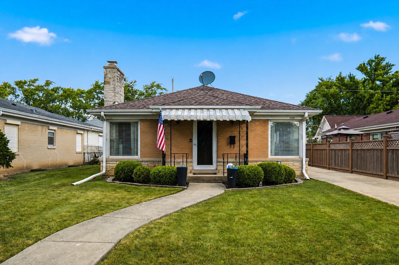 5010 Fargo Ave., Skokie, IL 60077