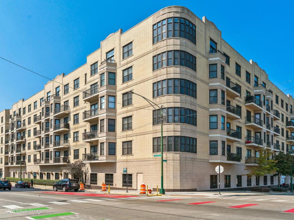 520 N Halsted St. #400, Chicago, IL 60642