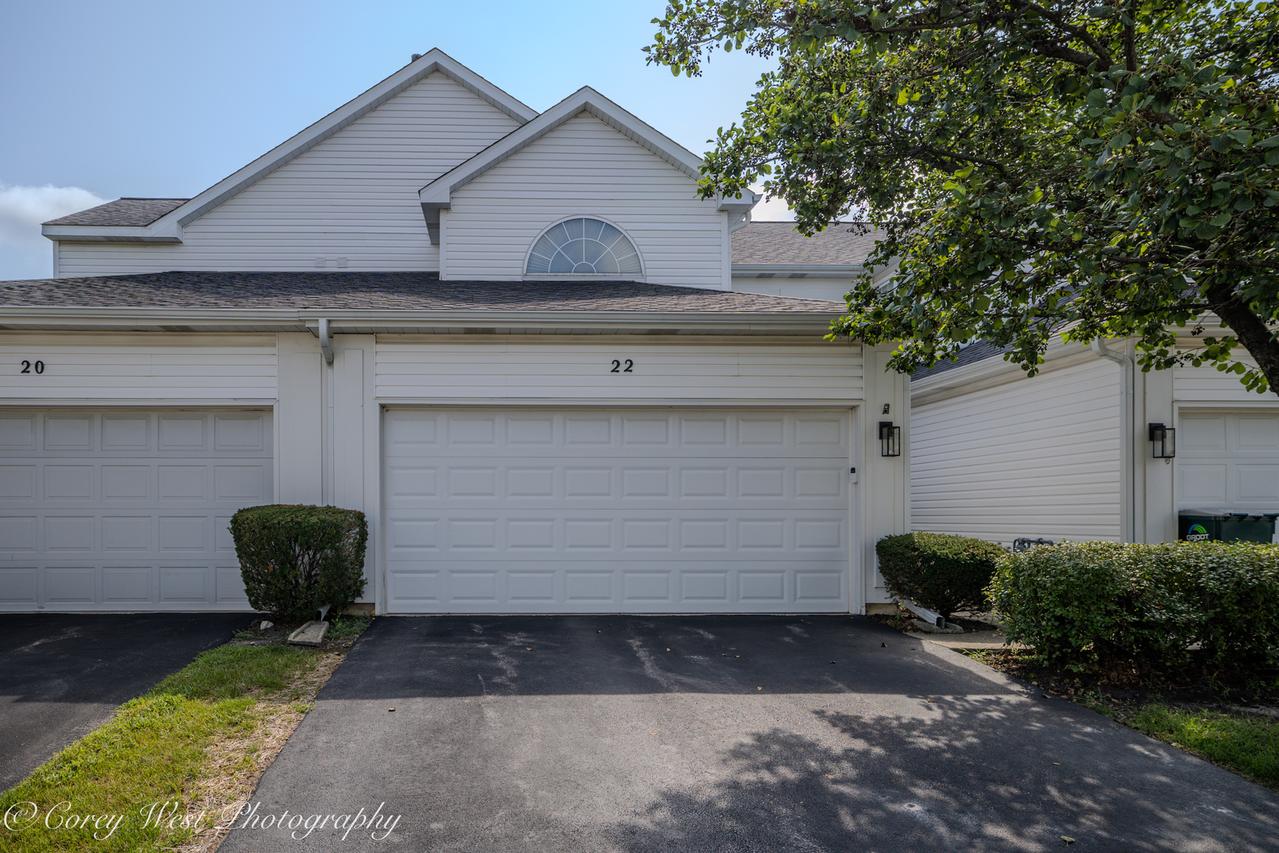 22 S Barton Tr., Batavia, IL 60510