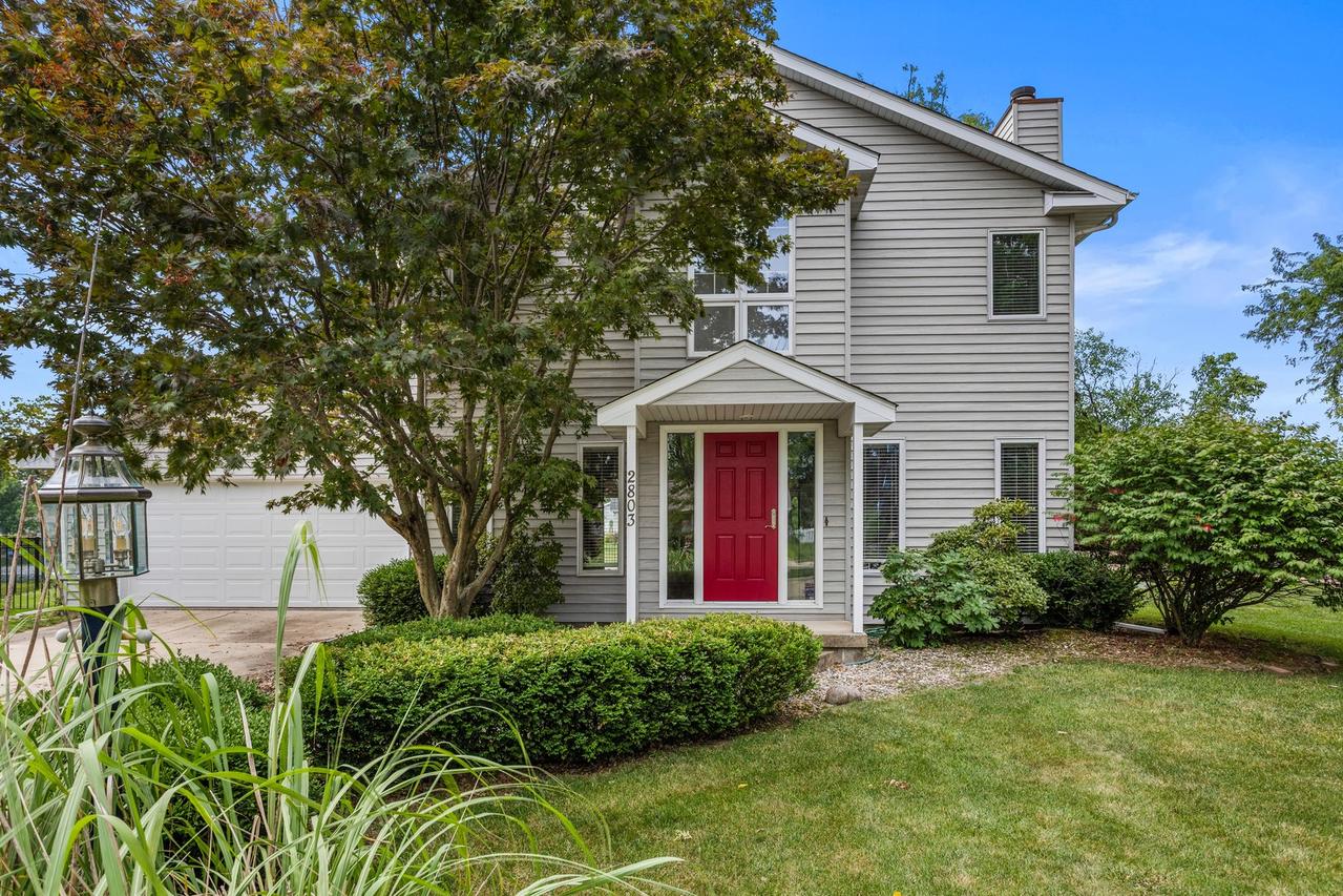 2803 Woodhaven Dr., Champaign, IL 61822