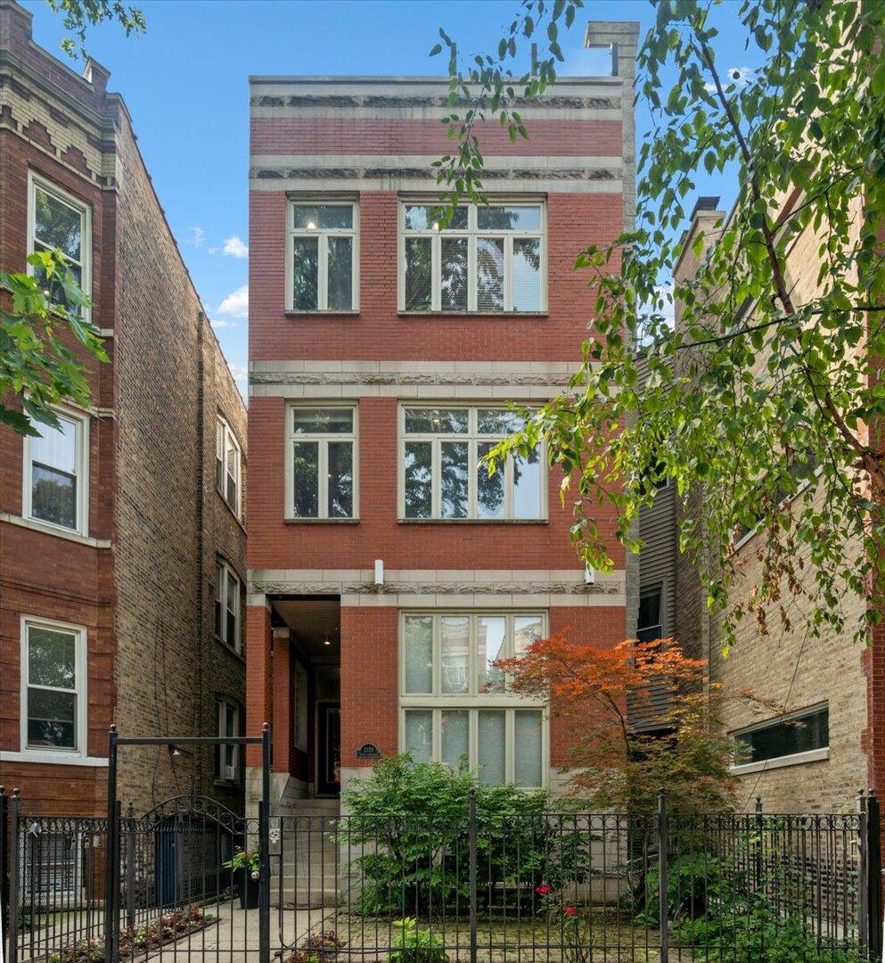 2139 W Crystal St. #2, Chicago, IL 60622