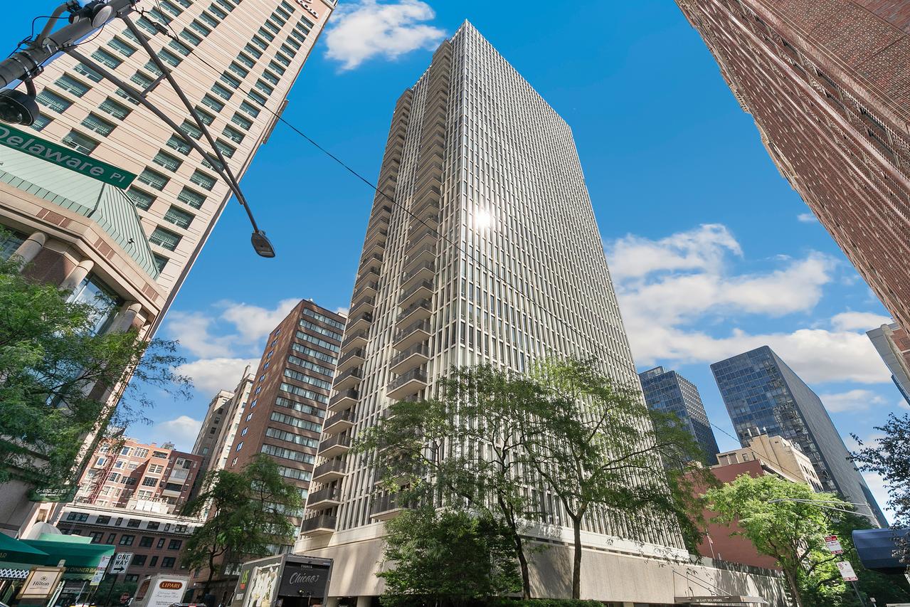 200 E Delaware Pl. #28A, Chicago, IL 60611