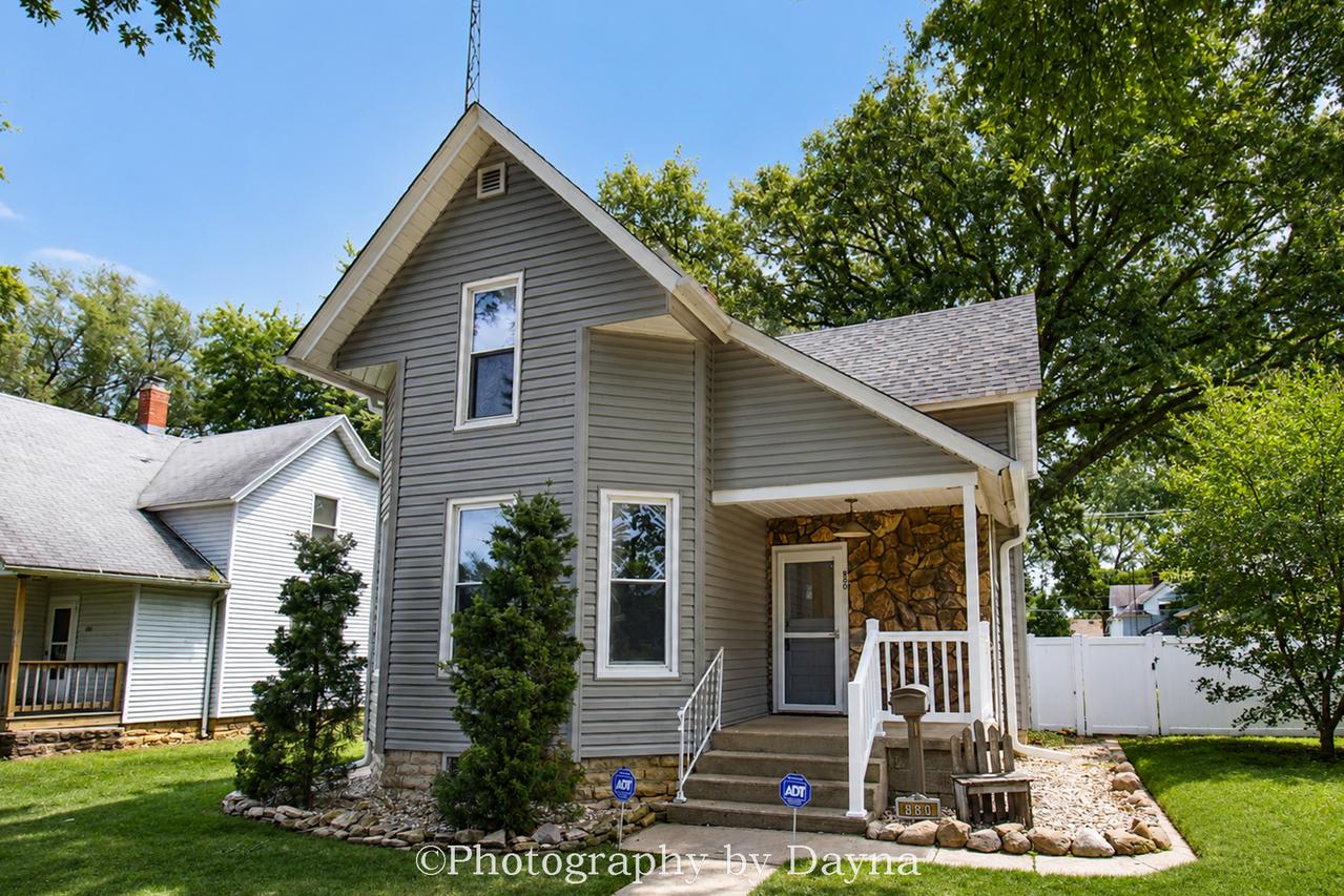 880 S 5th Ave., Kankakee, IL 60901