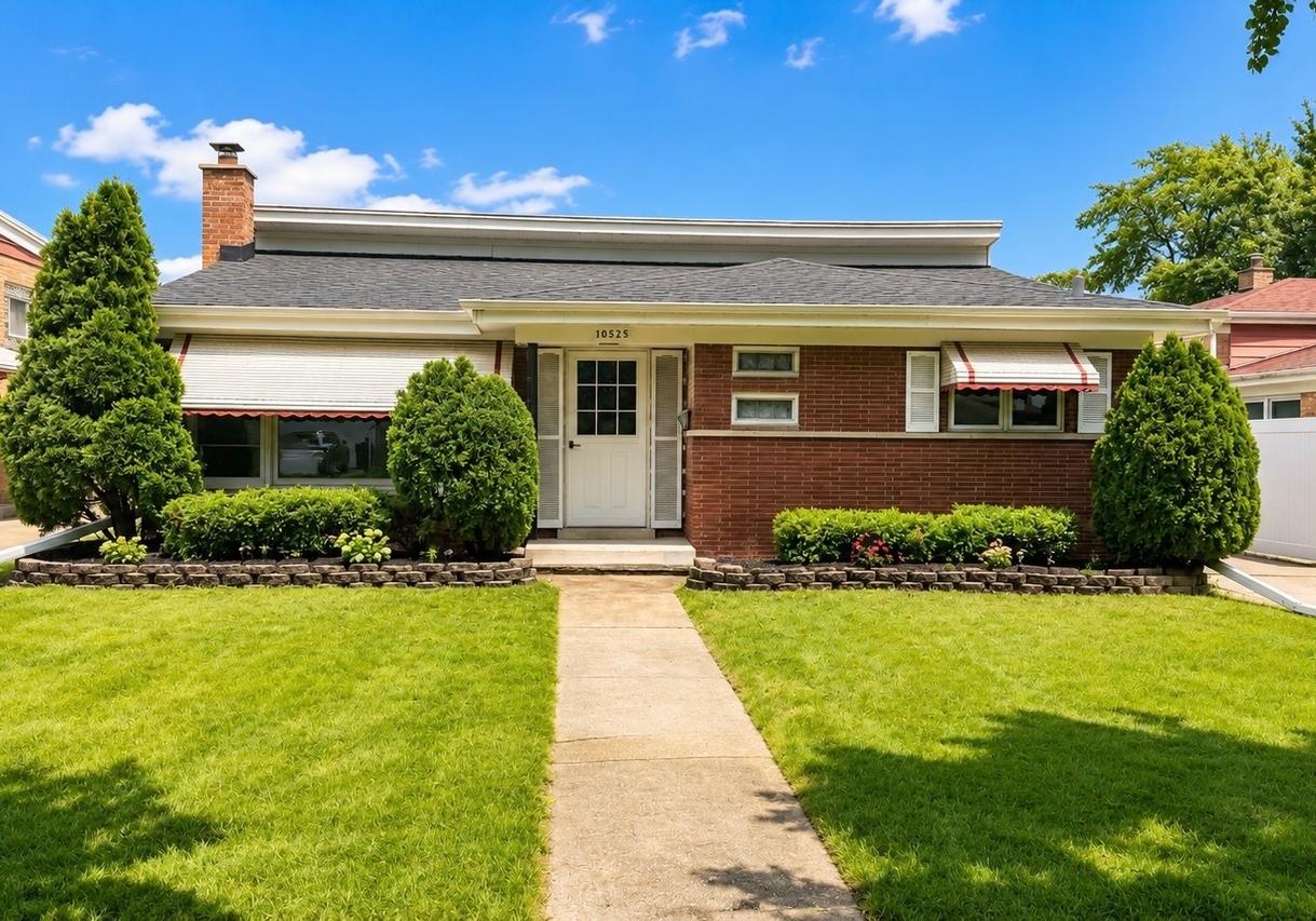 10525 S Kildare Ave., Oak Lawn, IL 60453