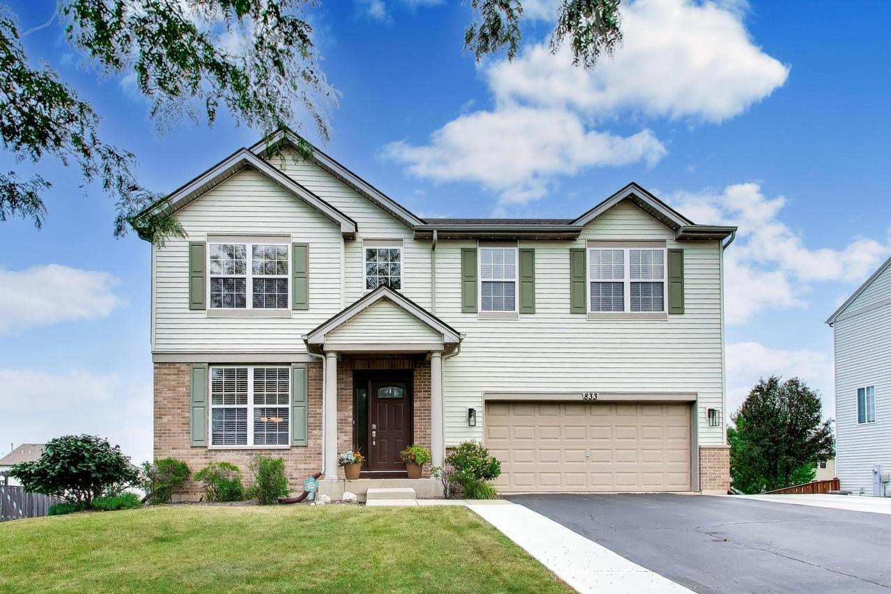 833 Briarcliff Dr., Minooka, IL 60447
