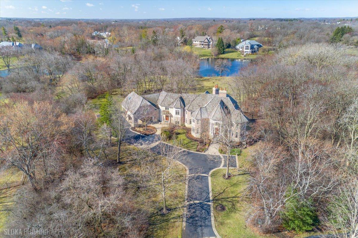 414 Dana Ln., Barrington Hills, IL 60010