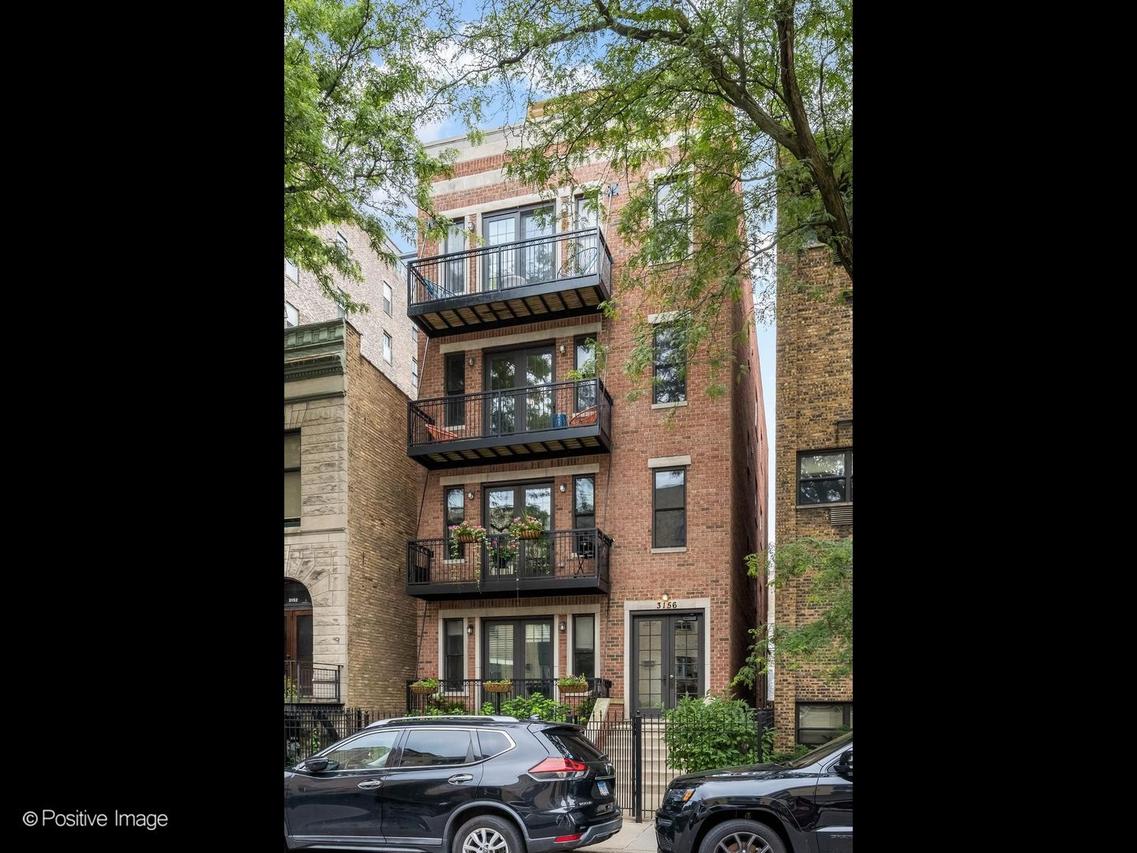 3156 N Cambridge Ave. #2, Chicago, IL 60657