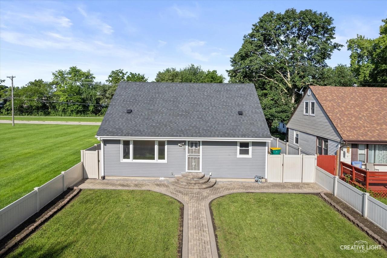 219 Saint Joseph Ave., Joliet, IL 60436