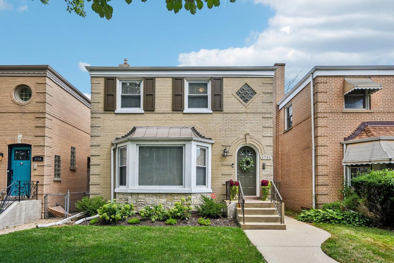 1731 N 75th Ct., Elmwood Park, IL 60707