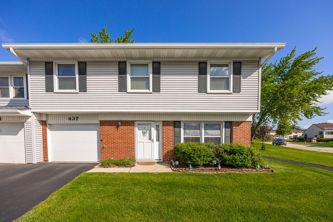437 Wright Ct., Bolingbrook, IL 60440