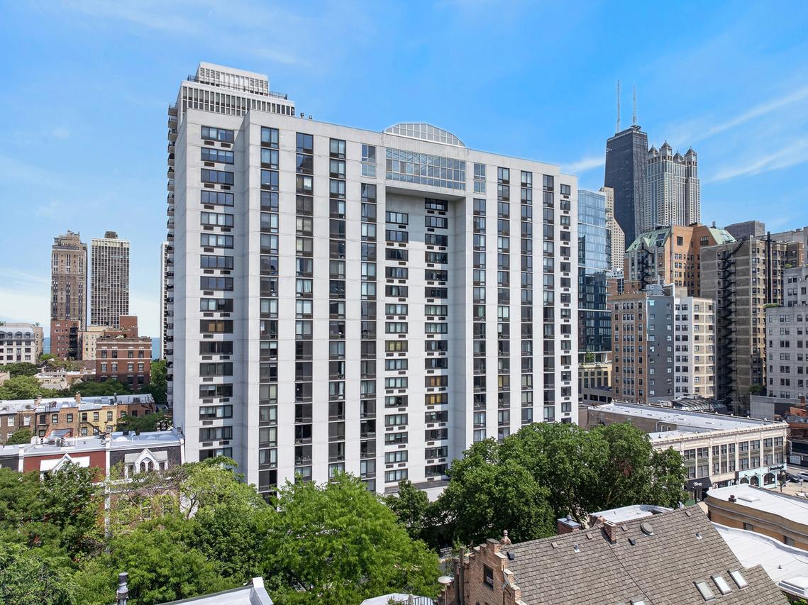 1221 N Dearborn St. #812N, Chicago, IL 60610