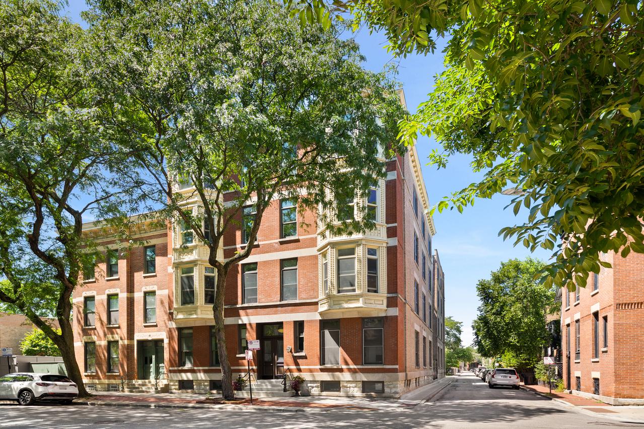 1742 N North Park Ave. #3S, Chicago, IL 60614
