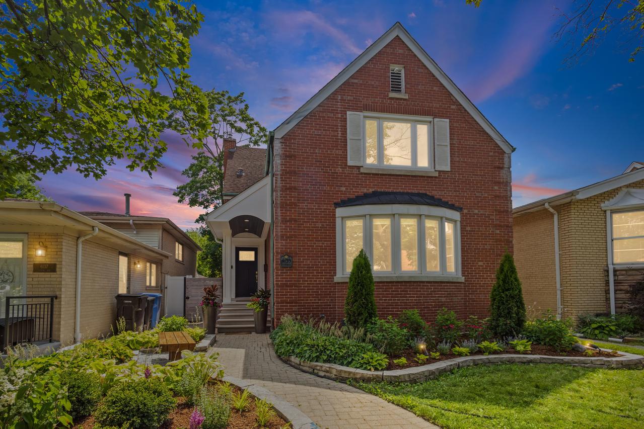 6133 N Lenox Ave., Chicago, IL 60646